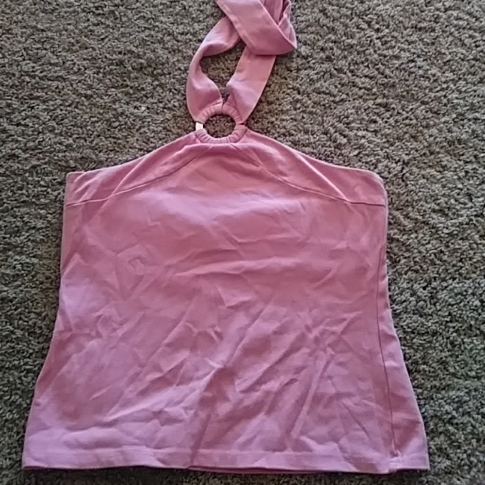 A sexy no strap shirt